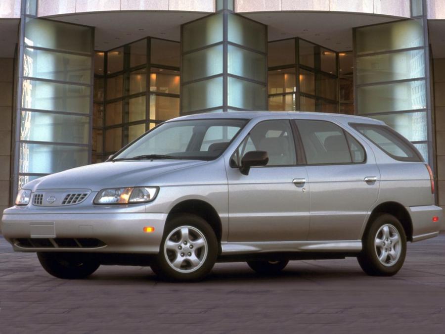  Nissan Altra EV 1998 года  (фото 1 из 4)